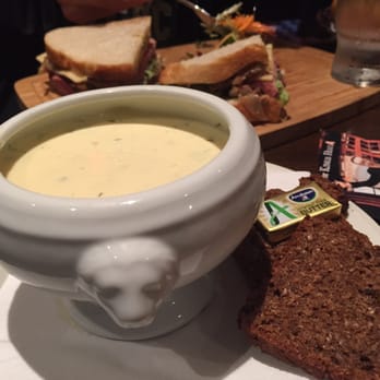 The Kings Head - Chowder - Pubs Near Me - Galway, G The Kings Head - Chowder - Pubs Near Me - Galway, G