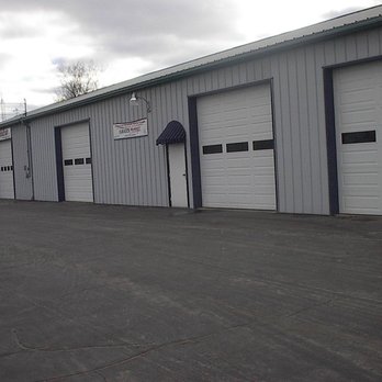 Garage Door Specialists - Garage Door Services Near Me - Neenah, Wisconsin Garage Door Specialists - Garage Door Services Near Me - Neenah, Wisconsin
