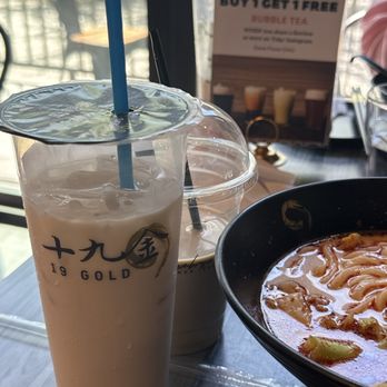 19 GOLD - The boba is awesome!! - Taiwanese Near Me - Seattle, Washington