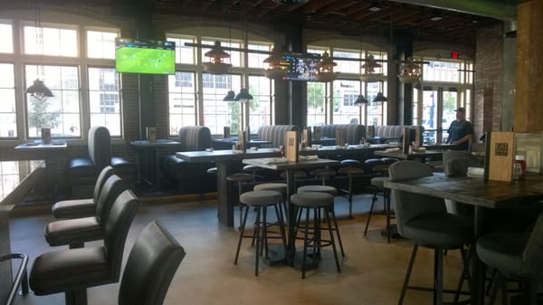 Tom's Watch Bar - Petco Park by null