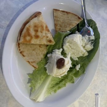 Hellas Restaurant - Potato and garlic spread with pita slices - Bakeries Near Me - Tarpon Springs, Florida Hellas Restaurant - Potato and garlic spread with pita slices - Bakeries Near Me - Tarpon Springs, Florida