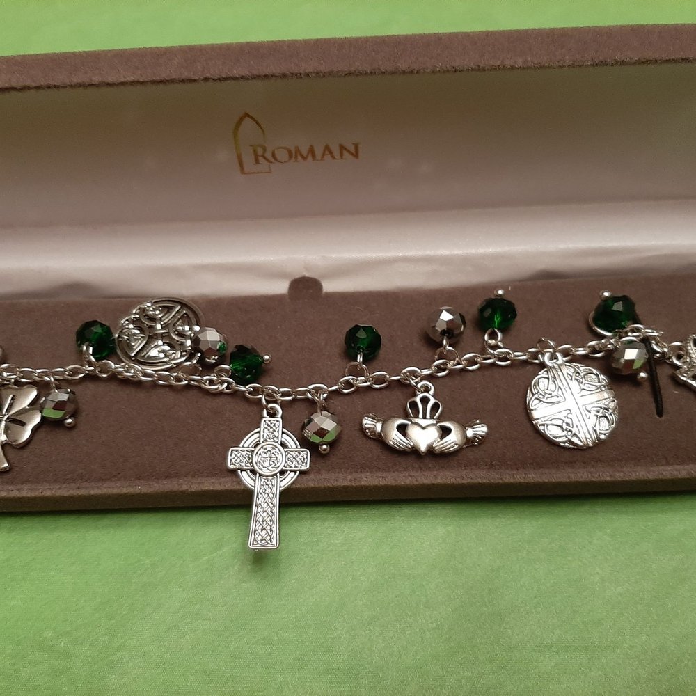 Ye Olde Clock & Gift Shoppe - Irish themed bracelet - Watches Near Me - Dallas, Pennsylvania Ye Olde Clock & Gift Shoppe - Irish themed bracelet - Watches Near Me - Dallas, Pennsylvania