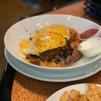 Another Broken Egg Cafe - Breakfast & Brunch Near Me - Burbank, California