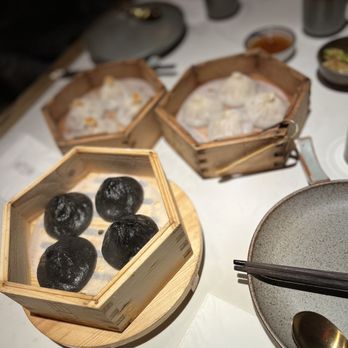 Cheli - Shanghainese Near Me - New York, New York Cheli - Shanghainese Near Me - New York, New York
