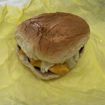 Richie's Drive Inn - Cheese burger - Hawaiian Near Me - Honolulu, Hawaii Richie's Drive Inn - Cheese burger - Hawaiian Near Me - Honolulu, Hawaii