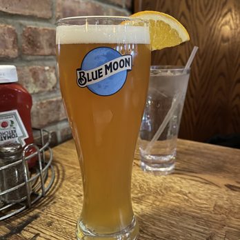 Walnut Speakeasy - Pizza Near Me - Elgin, Illinois Walnut Speakeasy - Pizza Near Me - Elgin, Illinois