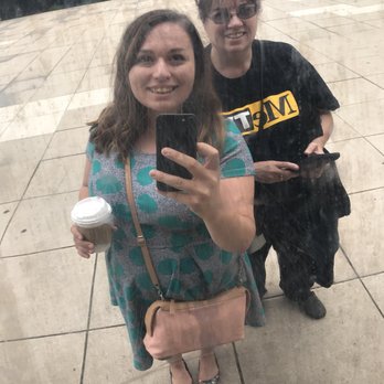 Cloud Gate - "I don't get this?" - Mom - Public Art Near Me - Chicago, Illinois Cloud Gate - "I don't get this?" - Mom - Public Art Near Me - Chicago, Illinois