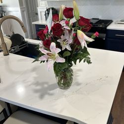 Designs By Janice Florist - What Designs by Janice florist sent me! So mad!