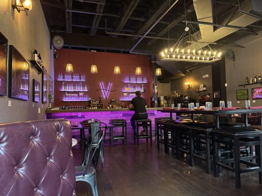 VINIA Wine & Kitchen by null