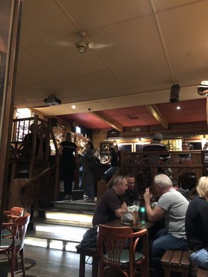 Broderick Irish Pub Elmshorn – Bier, Burger, Live-Musik & Events by null