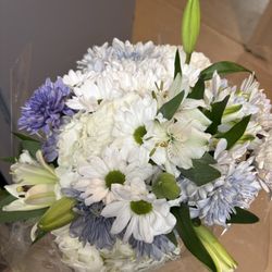Alexandria’s Floral Boutique - White and blues for bridal shower