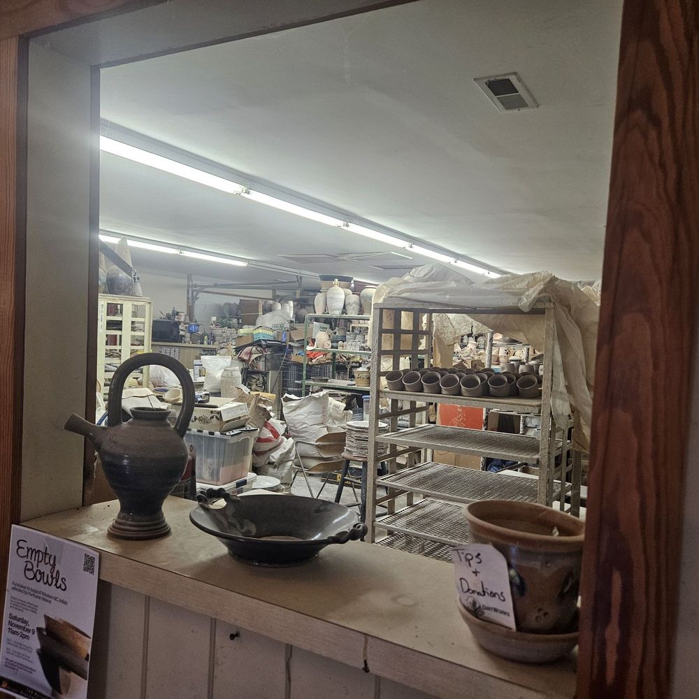 Dirtworks Pottery - Home Decor Near Me - Seagrove, North Carolina Dirtworks Pottery - Home Decor Near Me - Seagrove, North Carolina