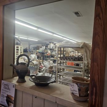 Dirtworks Pottery - Home Decor Near Me - Seagrove, North Carolina Dirtworks Pottery - Home Decor Near Me - Seagrove, North Carolina