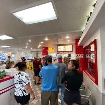 In-N-Out Burger - Everyone facing forward was mask free lol - Burgers Near Me - St. George, Utah