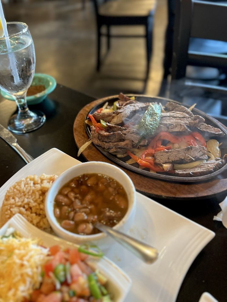 La Frontera Mexican Bar & Grill