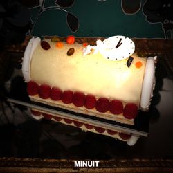 Maison Zürcher - NOEL 16/17 CENDRILLON MINUIT Biscuit moelleux noisettes, crémeux fruits rouges mousse nougat glacé