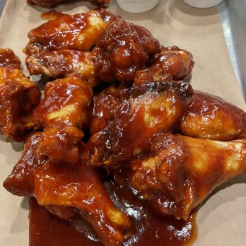 Legends Tavern & Grille - Traditional Wings. BBQ Sauce - Sports Bars Near Me - Plantation, Florida