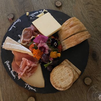 Maul's - Wine Bars Near Me - Salisbury, WIL