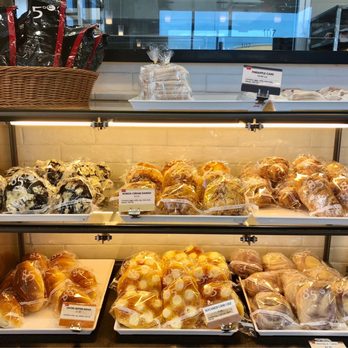 85°C Bakery Cafe-Plano - Enticing Display Cases! (03/06/21) - Bakeries Near Me - Plano, Texas 85°C Bakery Cafe-Plano - Enticing Display Cases! (03/06/21) - Bakeries Near Me - Plano, Texas