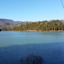 Lake Robertson - So pretty!