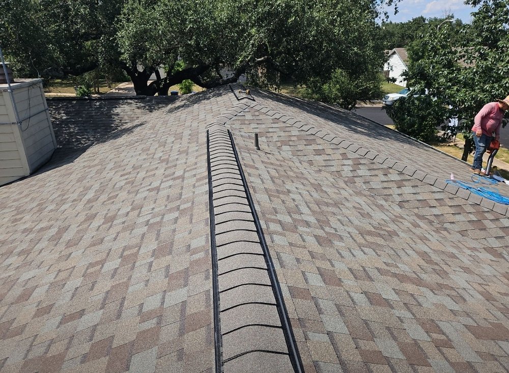 Slide of Avanti Roofing