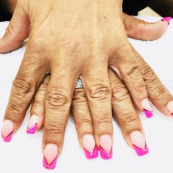 LUXE Nail Salon