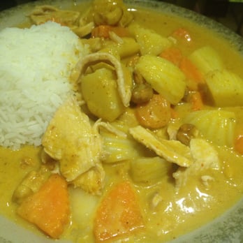 Hot Mama Noi's Thai On The Fly - Masaman Chicken - Thai Near Me - Pickering, Ontario