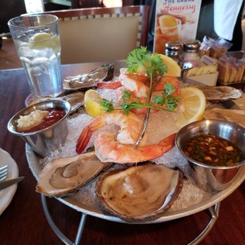 Pappadeaux Seafood Kitchen - Oysters & Shrimp - Cajun/Creole Near Me - Norcross, Georgia