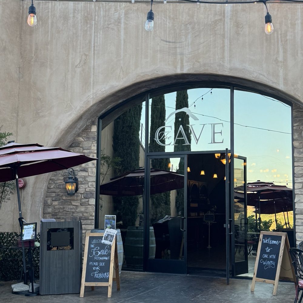 Oak Mountain Winery - The cave - Wineries Near Me - Temecula, California Oak Mountain Winery - The cave - Wineries Near Me - Temecula, California