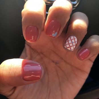 Diamond Nails - 095 base with C030 heart - Nail Salons Near Me - Fullerton, California Diamond Nails - 095 base with C030 heart - Nail Salons Near Me - Fullerton, California