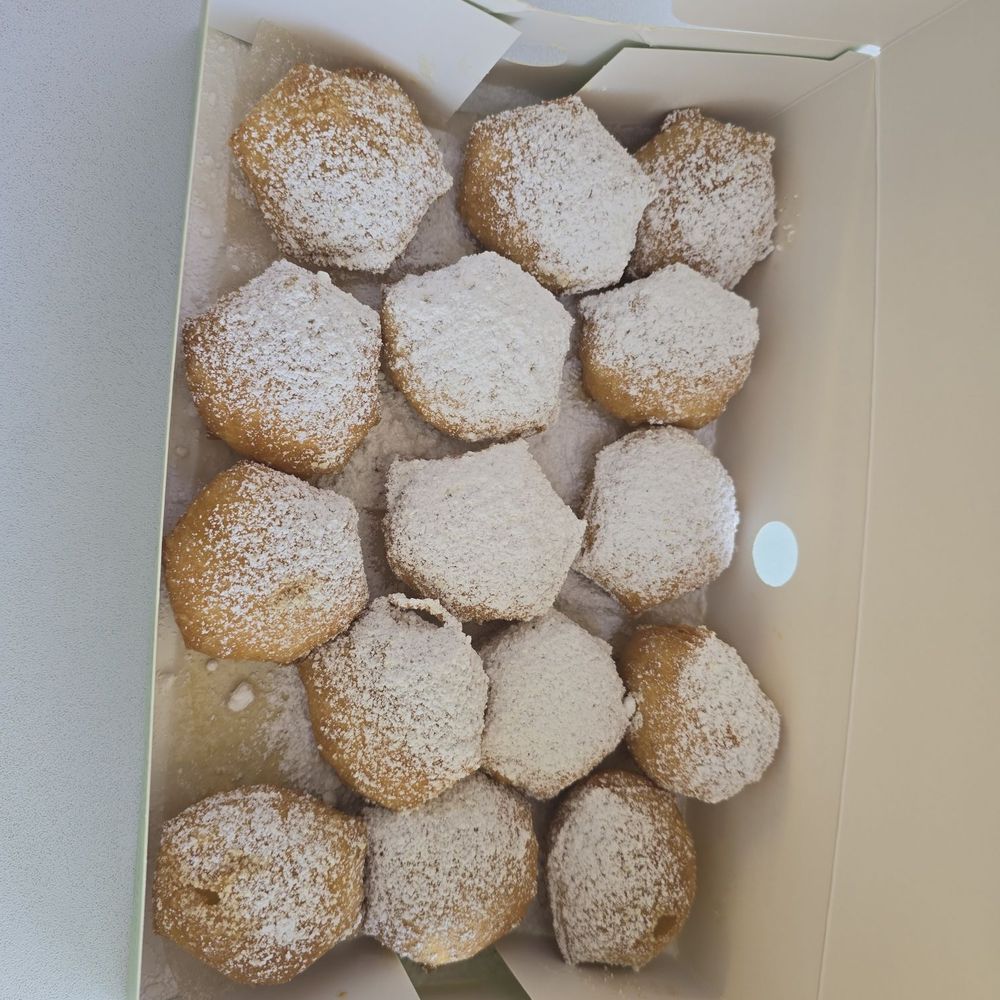 Papillon International Bakery - Minis Ponchiks - Bakeries Near Me - Glendale, California Papillon International Bakery - Minis Ponchiks - Bakeries Near Me - Glendale, California