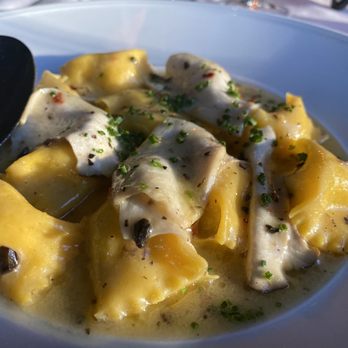 Maple & Ash - Four cheese pasta - Steakhouses Near Me - Chicago, Illinois