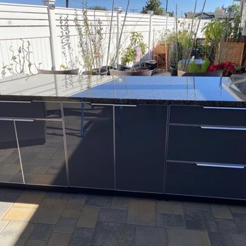 Cabinet Wholesalers - Finished counter - Cabinetry Near Me - Anaheim, California