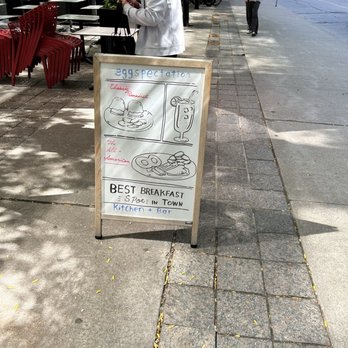 Eggspectation - Bay Street - Breakfast & Brunch Near Me - Toronto, Ontario Eggspectation - Bay Street - Breakfast & Brunch Near Me - Toronto, Ontario
