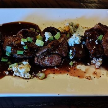 Blac-N-Bleu Bistro - Steak tips appetizer, just right. - New American Near Me - Roseburg, Oregon