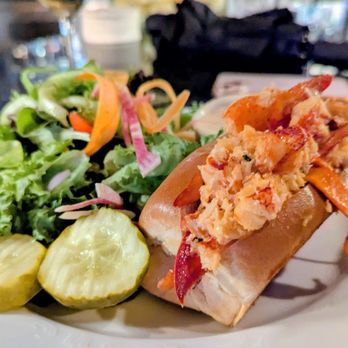 22 Bowen's - Lobster roll  was a hit - New American Near Me - Newport, Rhode Island