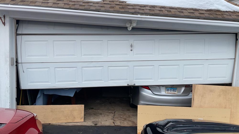 Garage Door Repair Middletown Experts - Garage Door Contractor in Middletown, CT