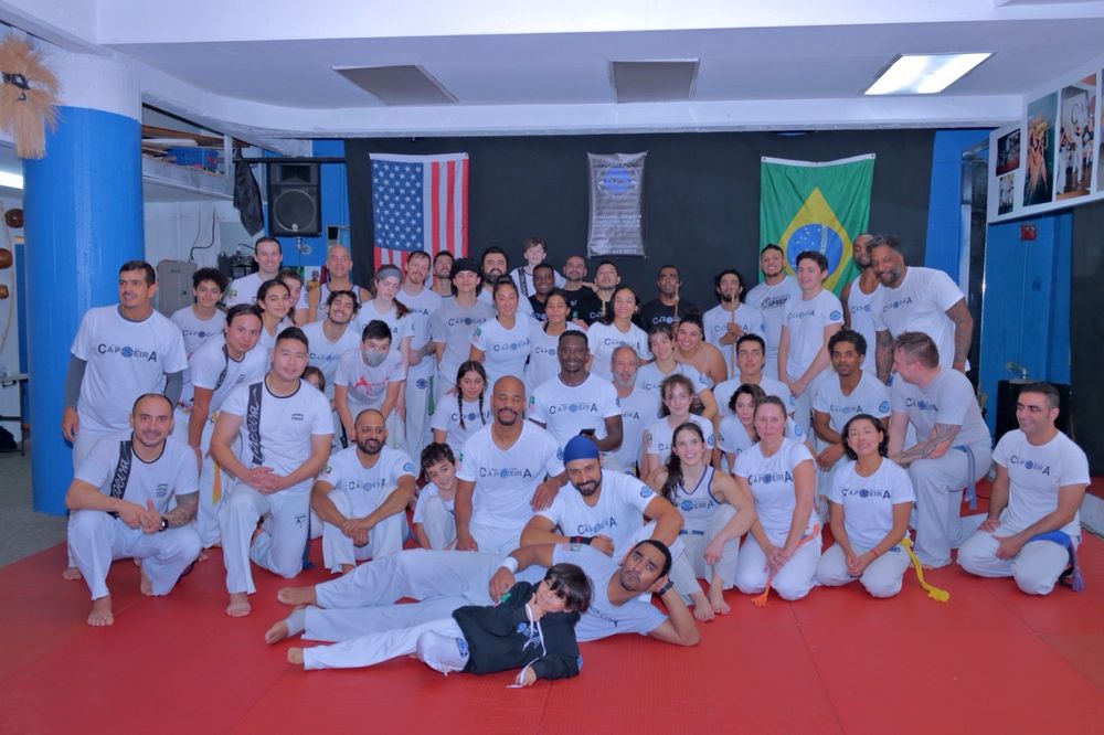 Capoeira Malês - Mestre Curisco Logo