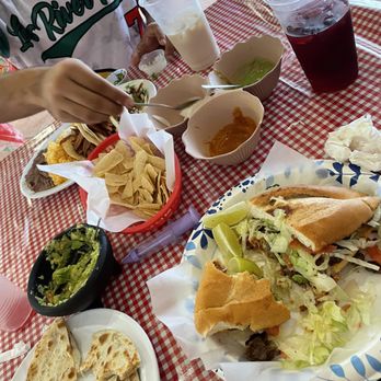 Tio Trompo - Torta, Tacos Al Pastor, Guacamole & chips Aguas Frecas - Mexican Near Me - Houston, Texas Tio Trompo - Torta, Tacos Al Pastor, Guacamole & chips Aguas Frecas - Mexican Near Me - Houston, Texas
