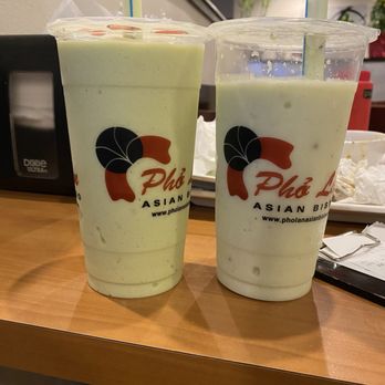 Pho Lan Asian Bistro - The drink on the right is what was brought back to me. As you can see floating chunks of boba. - Vietnamese Near Me - Moore, Oklahoma Pho Lan Asian Bistro - The drink on the right is what was brought back to me. As you can see floating chunks of boba. - Vietnamese Near Me - Moore, Oklahoma