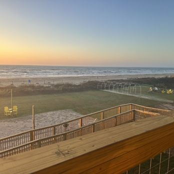 The Breeze Beachfront Resort - From top story (3rd story) balcony view of the area, ramp, playground and nice entrance to the beach. - RV Parks Near Me - Surfside Beach, Texas The Breeze Beachfront Resort - From top story (3rd story) balcony view of the area, ramp, playground and nice entrance to the beach. - RV Parks Near Me - Surfside Beach, Texas