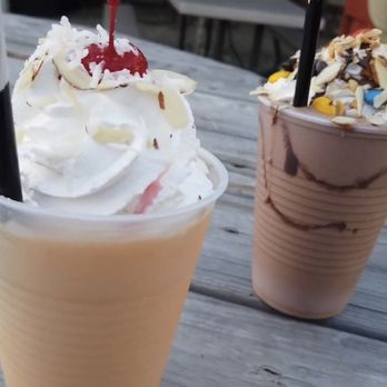 Frappe la 111 - Juice Bars & Smoothies Near Me - Moca, Puerto Rico