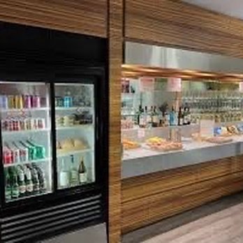 Swissport Lounge - Airport Lounges Near Me - Chicago, Illinois