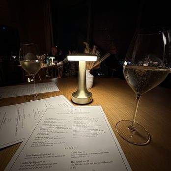 Charlotte Restaurant & Lounge - Complimentary bubbles on arrival - New American Near Me - Seattle, Washington