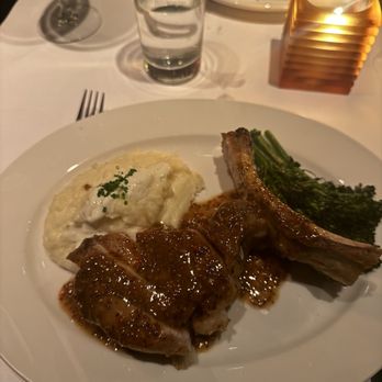 Cecchi's - Pork chop - American Near Me - New York, New York Cecchi's - Pork chop - American Near Me - New York, New York