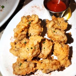 Fried Oyster Po'boy