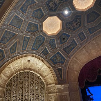 Detroit Opera House - Opera house ceiling - Performing Arts Near Me - Detroit, Michigan Detroit Opera House - Opera house ceiling - Performing Arts Near Me - Detroit, Michigan