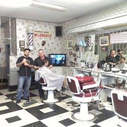 Louie's Barber Salon