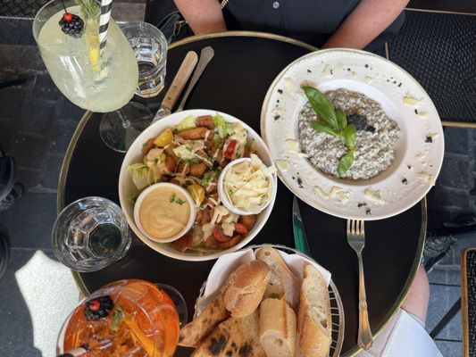 Capri Saint-Honoré by null