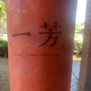 YiFang Taiwan Fruit Tea - Strawberry Fruit Tea - Bubble Tea Near Me - Redmond, Washington YiFang Taiwan Fruit Tea - Strawberry Fruit Tea - Bubble Tea Near Me - Redmond, Washington